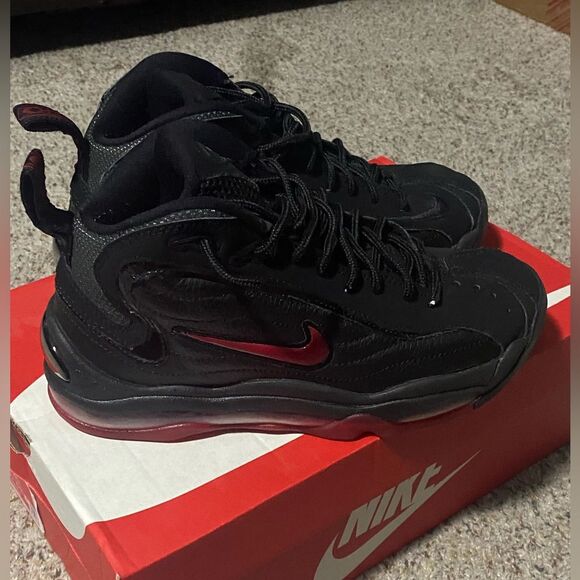 Nike Shoes Mens Size 6 Air Total Max Uptempo Sneakers Black Varsity Red Bred main image 12